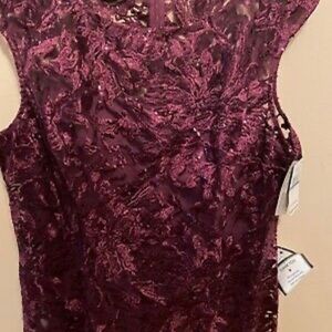 alex evenings dress size 18.
Color: plum